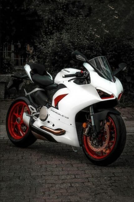 Ducati Panigale V2